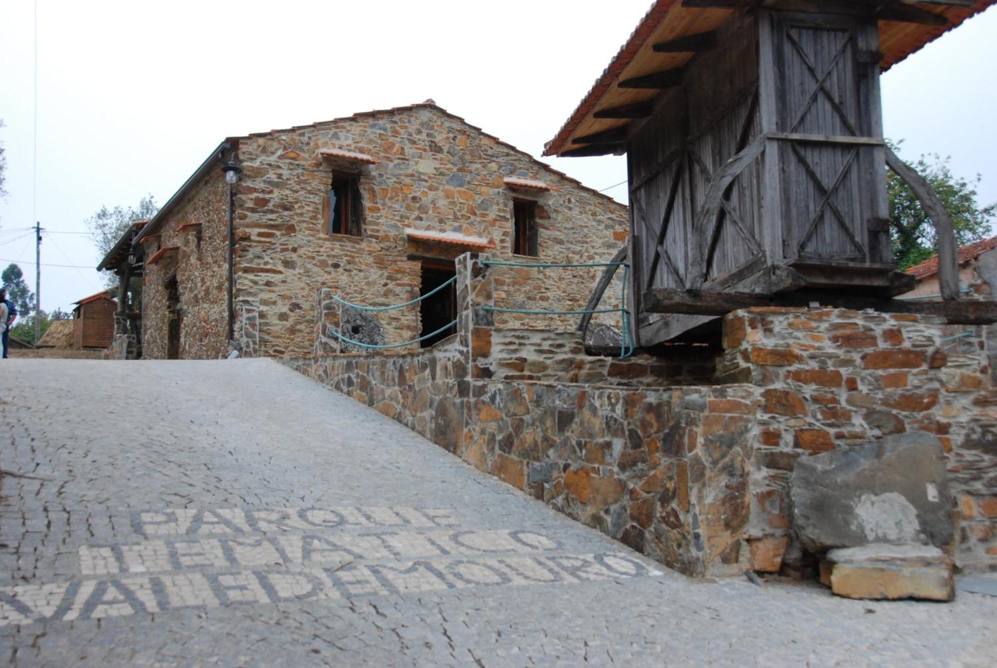 Parque Tematico Vale De Mouro Villa Exterior foto